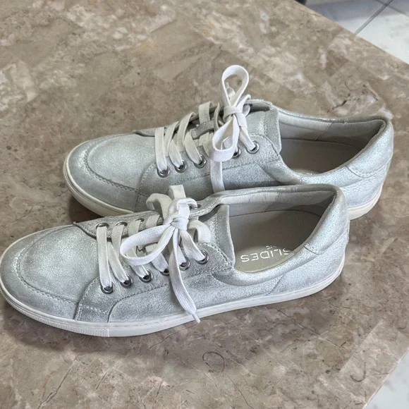 J/SLIDES Metallic Silver Sneakers - Picture 1 of 7